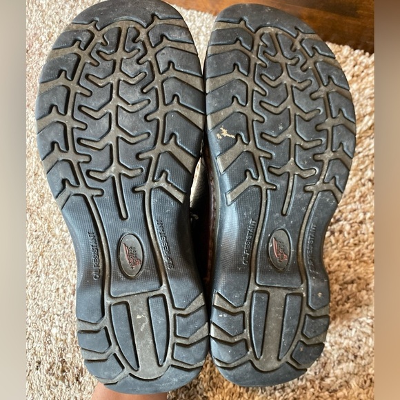 Red Wing Work Shoes Womens 8.5 B Brown Leather Safety Toe Slip Oil Resistant - Picture 6 of 6